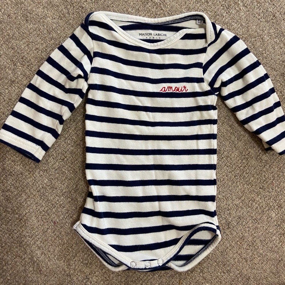 Maison labiche onesie